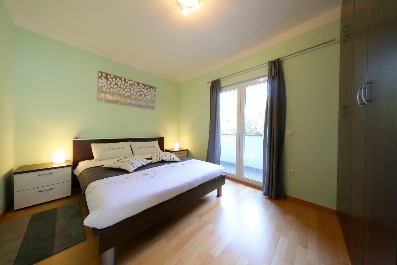 Luxury Villa Nada With Pool Petrčane Kültér fotó