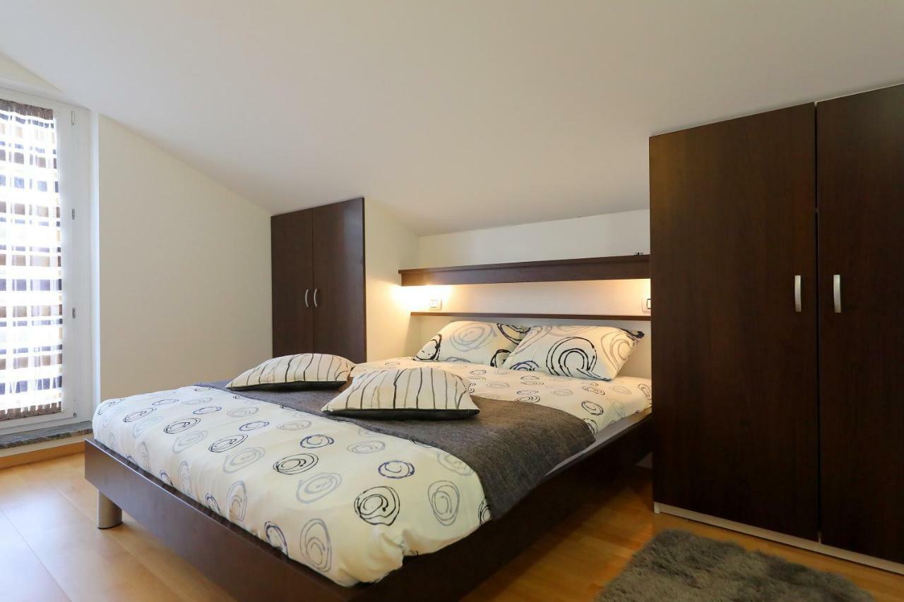 Luxury Villa Nada With Pool Petrčane Kültér fotó