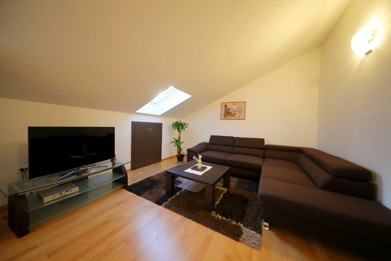 Luxury Villa Nada With Pool Petrčane Kültér fotó