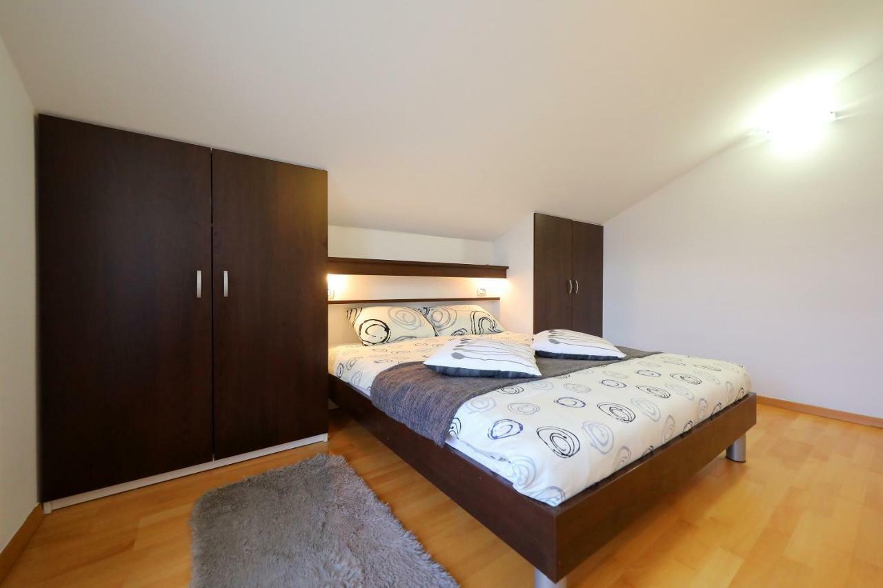 Luxury Villa Nada With Pool Petrčane Kültér fotó