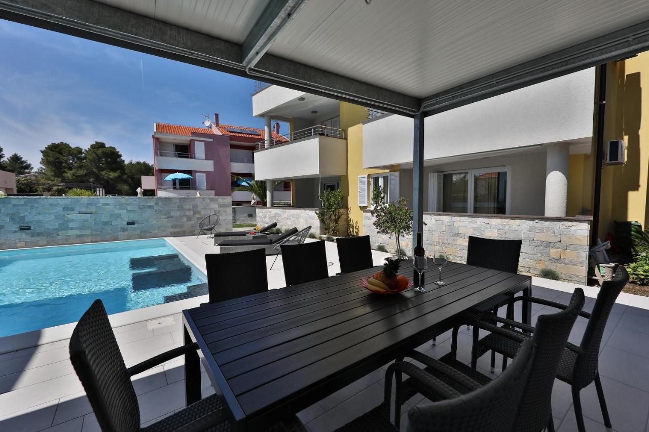 Luxury Villa Nada With Pool Petrčane Kültér fotó